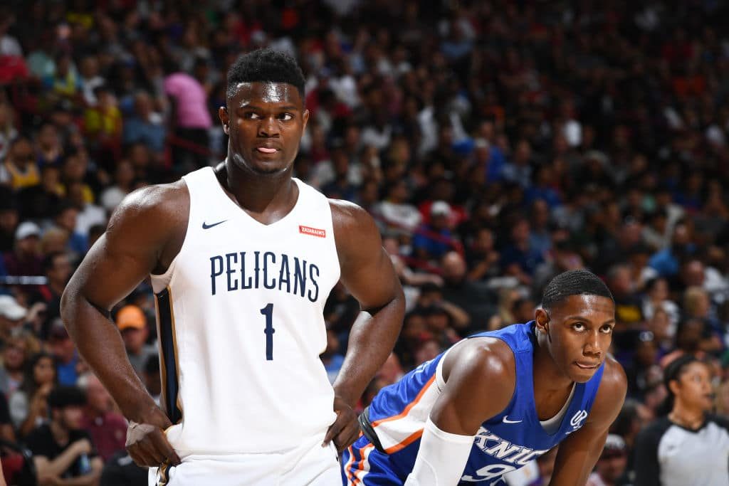 Zion Williamson odpočívá při přátelském zápase NBA