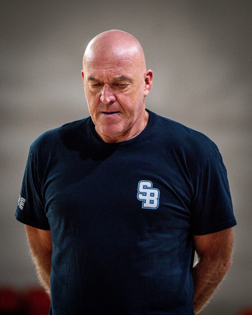 Zamyšlený kouč Slovanu Aramis Naglič
Foto: BC Slovan Bratislava