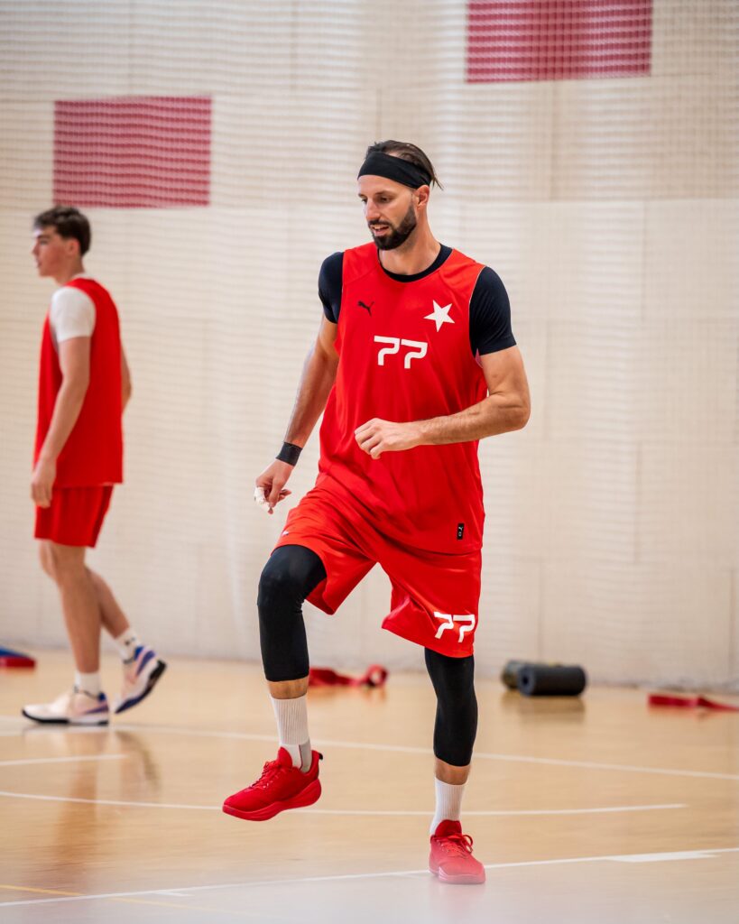 Kolik bodů letos přidá Vojtěch Hruban ke své už tak úctyhodné bodové bilanci v LM a NBL?
Foto: SK Slavia Praha ERA NBK
