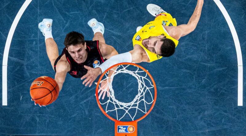 Týden s legionáři: Rozparáděný Bálint, vítězící Peterka a asistující Sehnal